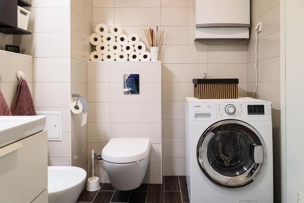 Appartement Modern Charm Hideaway à Zagreb Extérieur photo