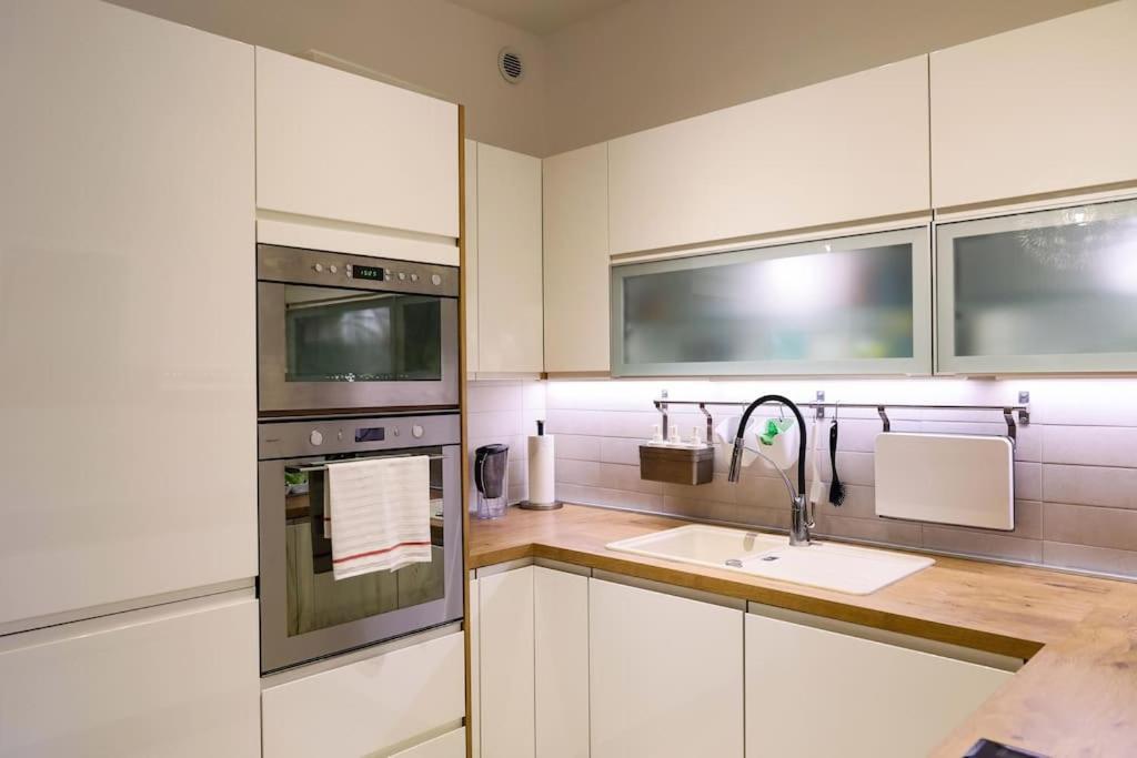 Appartement Modern Charm Hideaway à Zagreb Extérieur photo